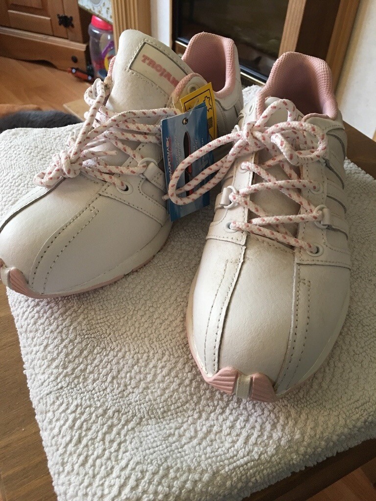 trojan ladies safety shoes